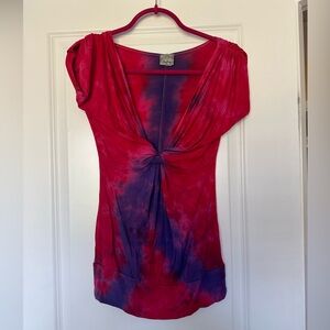 Daytrip Red and Purple Tie Dye Stretch Blouse. Size small.